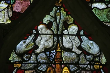 Fenêtre représentant des grotesques